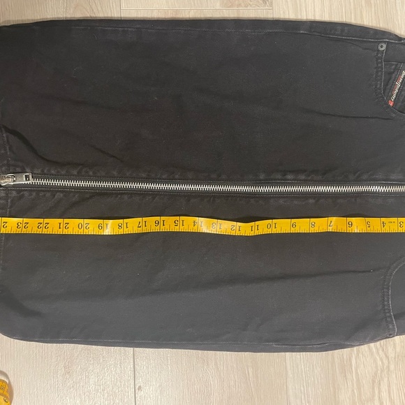 DIESEL-size 27- black denim midi pencil skirt with zipper. - Picture 3 of 10